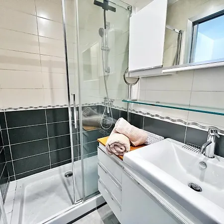 Les Orangers De 1p And Terraces Apartamento